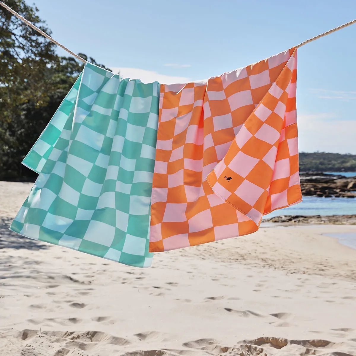 Dock & Bay Quick Dry Towels - Groovy Check - GRS Certified