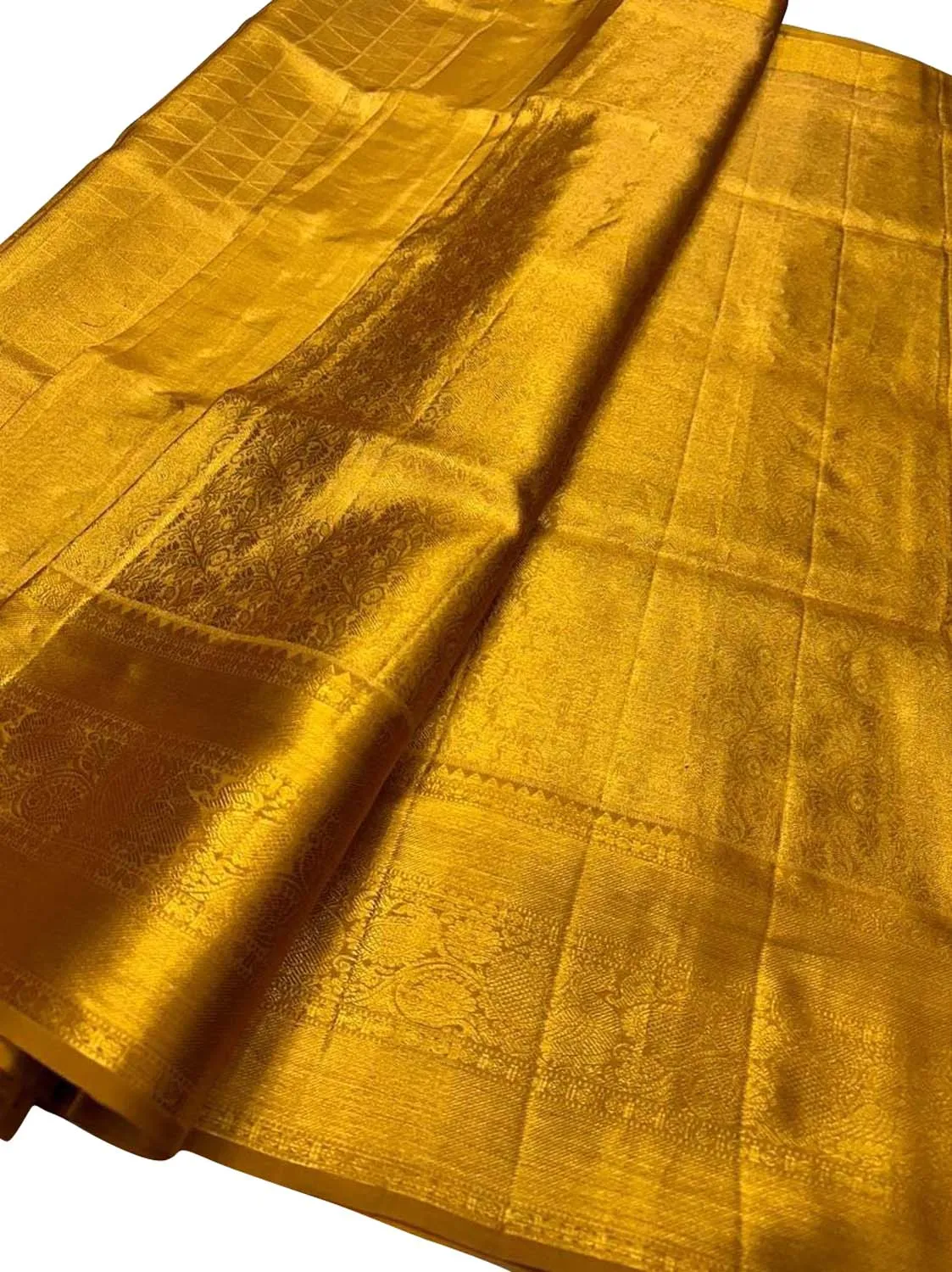 Exquisite Golden Kanjeevaram Pure Silk Saree