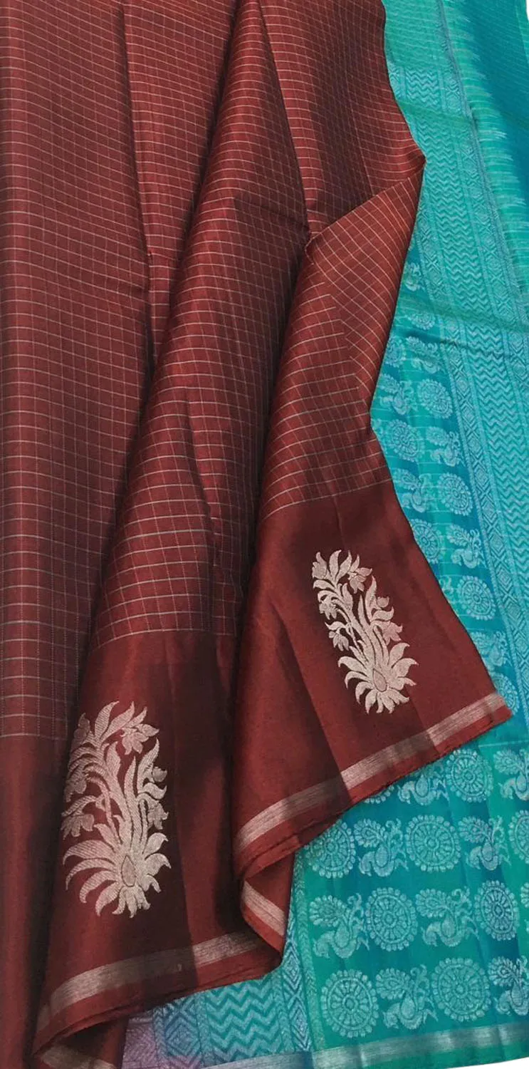 Exquisite Maroon Kanjeevaram Handloom Silk Saree