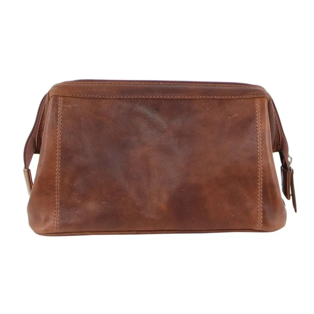 PIERRE CARDIN RUSTIC LEATHER TOILETRY BAG COGNAC